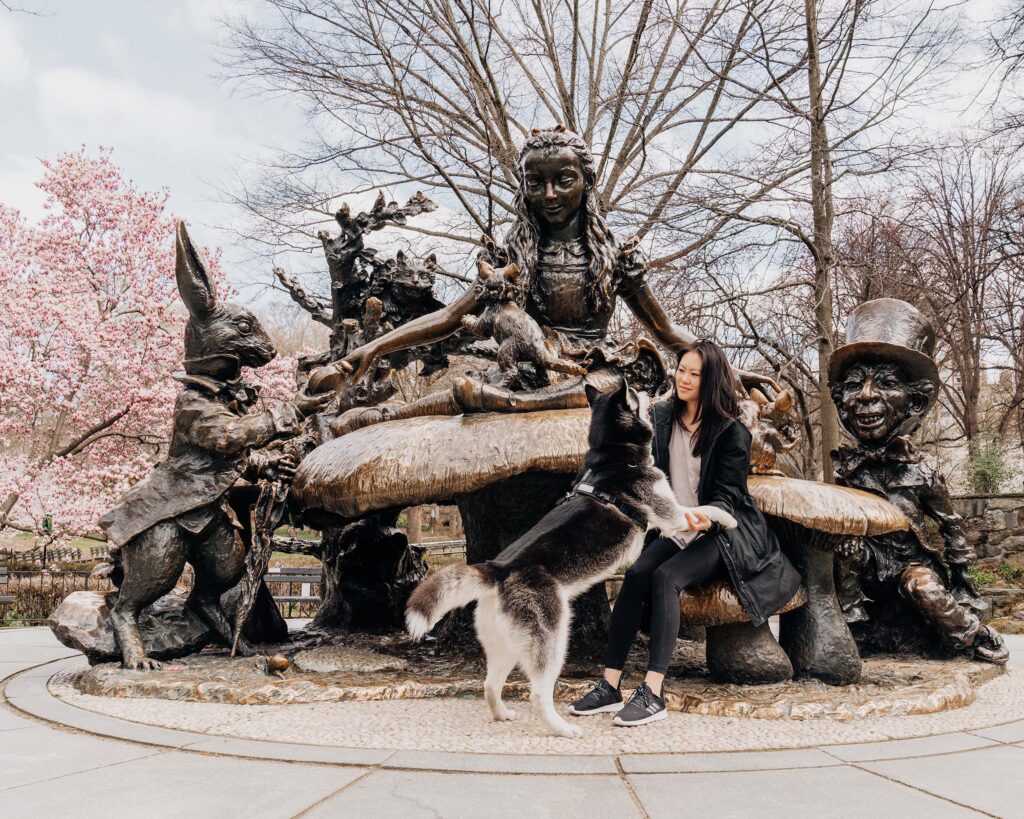 SIBE LIFE | Elaine and Gatsby visits Alice in Wonderland at dog-friendly Central Park