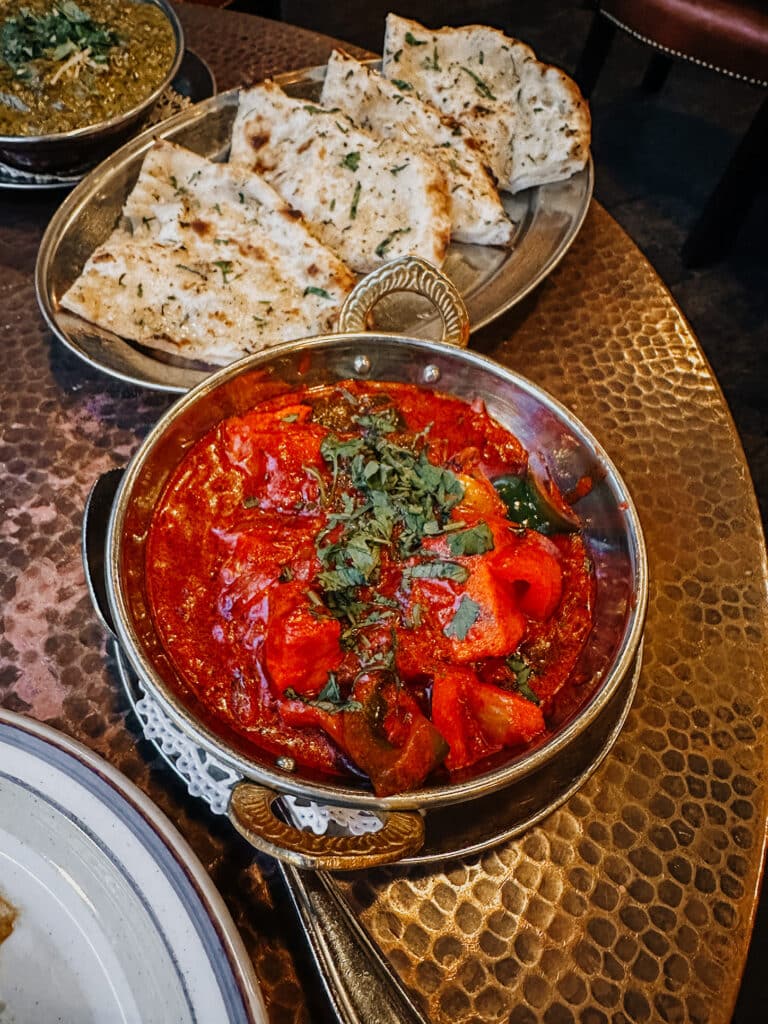 Montreal Restaurant at Le 409, Poulet Tikka Masala