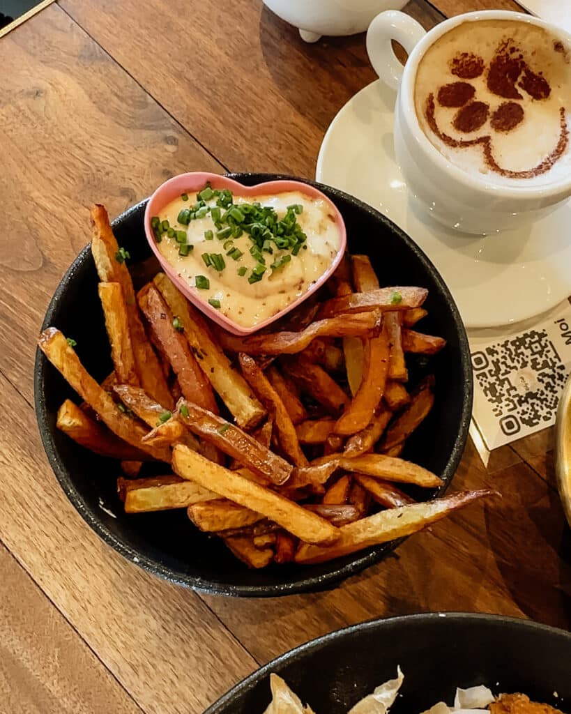 Ruby Cafe Coffee, Montreal, Canada